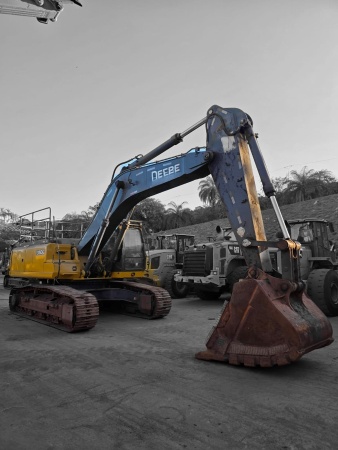 Escavadeira John Deere 350G ano 2021