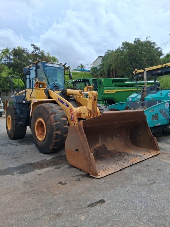 Pá Carregadeira Komatsu WA380 ano 2021