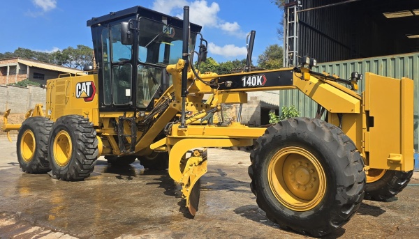 Motoniveladora Caterpillar CAT 140K ano 2022 - CAT 140K - Máquinas de Linha Amarela