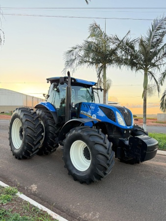 Trator New Holland T7.260 ano 2023