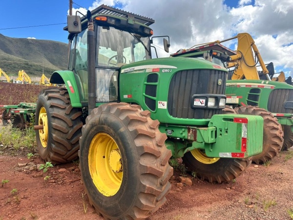 Trator John Deere 6180J ano 2016 - 6180J - Máquinas Agrícolas