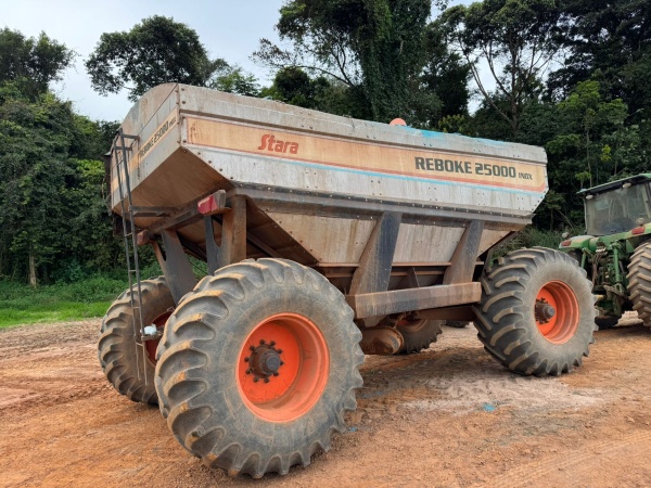 Carreta Graneleira Stara REBOKE 25.000 INOX ano 2018