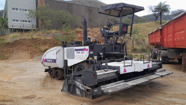Vibroacabadora Terex VDA 421 ano 2005