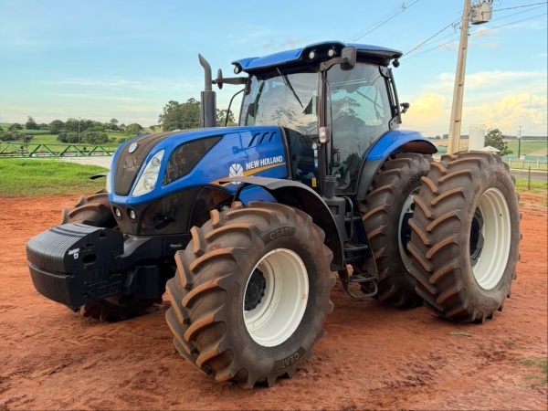 Trator New Holland T7.260 ano 2023