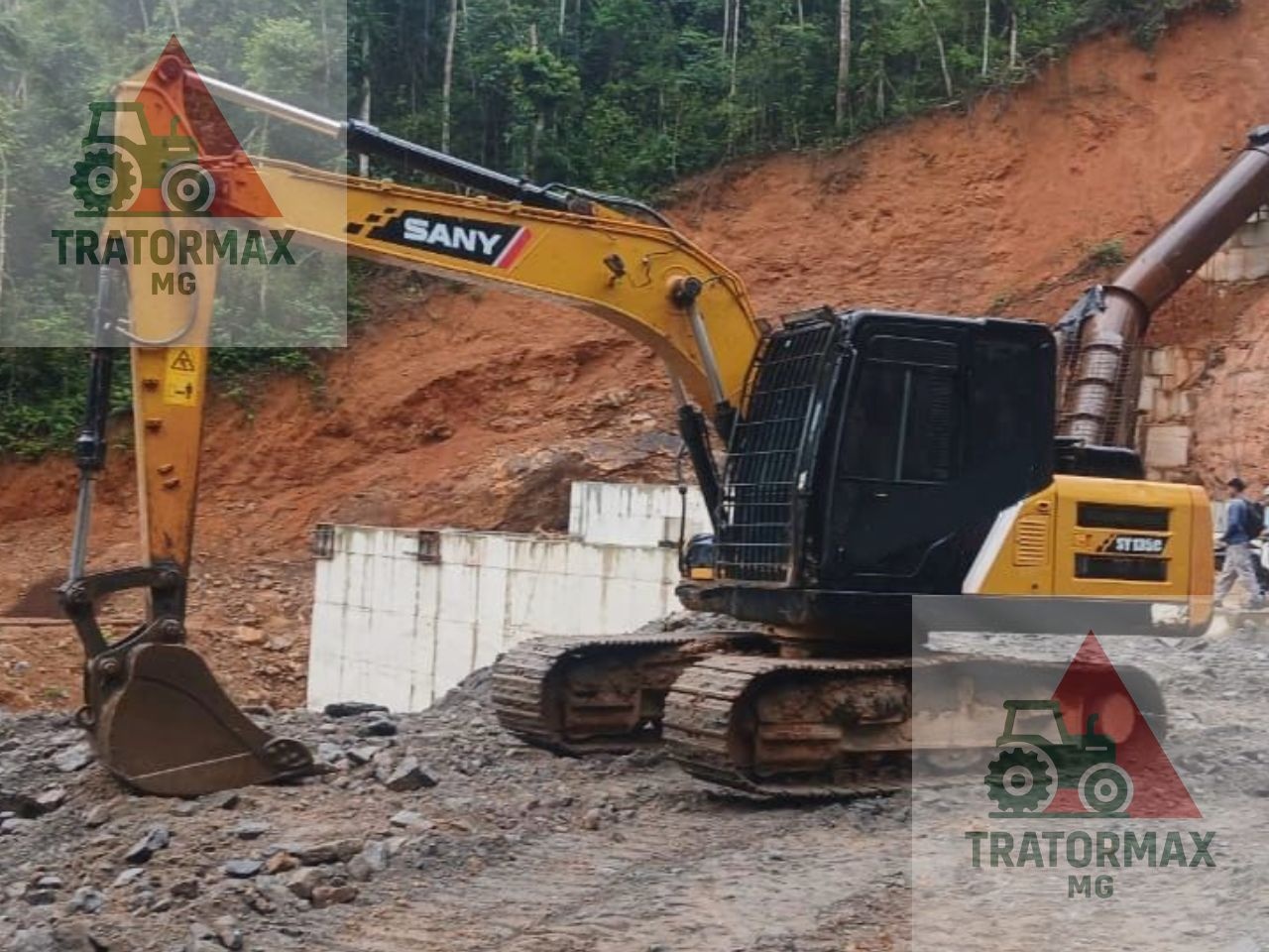 Escavadeira SANY SY135 C ano 2021