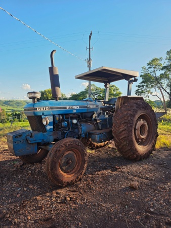 Trator Ford 6610 ano 1991