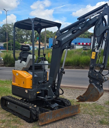 Mini Escavadeira Hyundai HX17AZ ano 2025