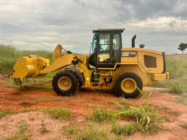 Pá Carregadeira Caterpillar 924K ano 2015