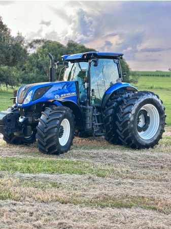Trator New Holland T7.260 ano 2023