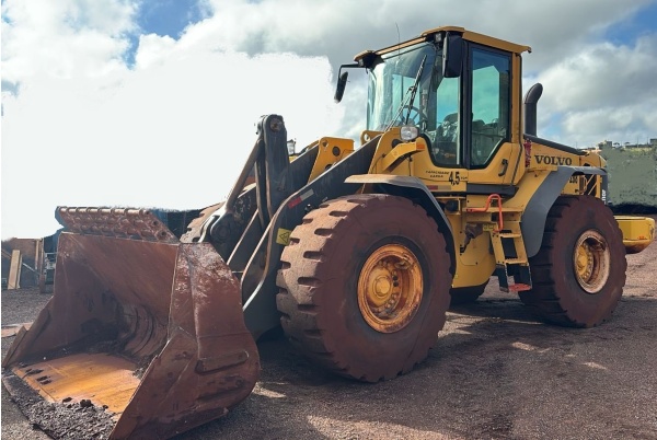 Pá Carregadeira Volvo L110F ano 2020