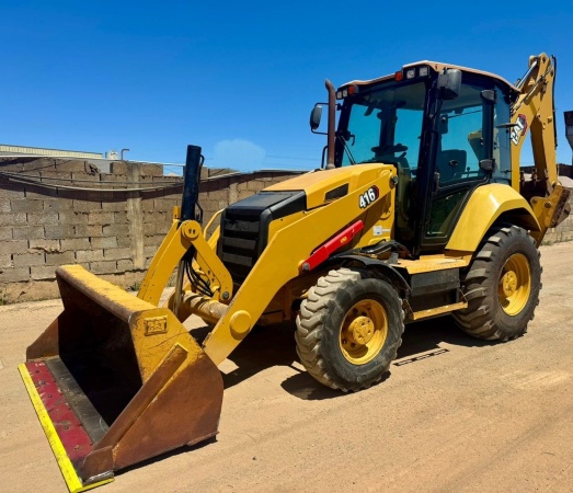 Retroescavadeira Caterpillar 416 ano 2021 - 416 - Máquinas de Linha Amarela