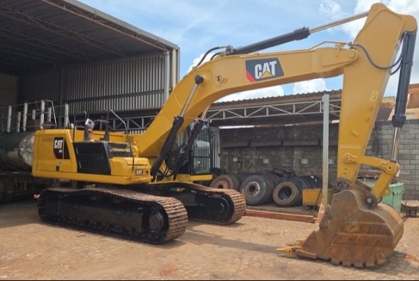 Escavadeira Caterpillar 336 ano 2019