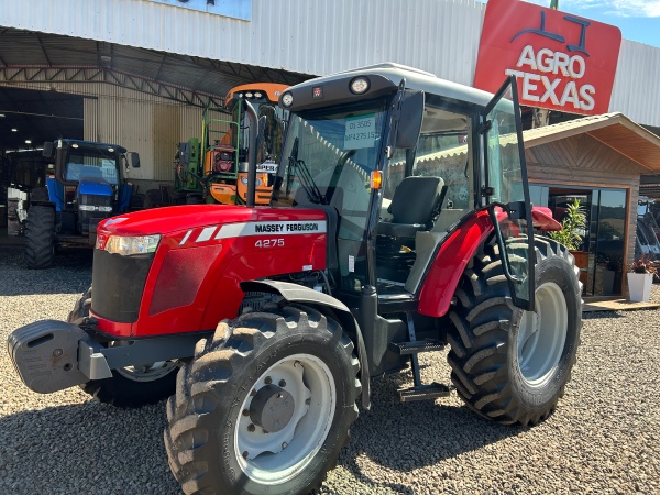 Trator Massey Ferguson MF 4275 ano 2015