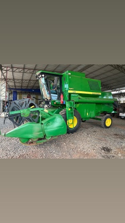 Colheitadeira John Deere 1175 Hydro ano 2013