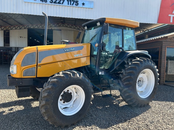 Trator Valtra BM110i ano 2008
