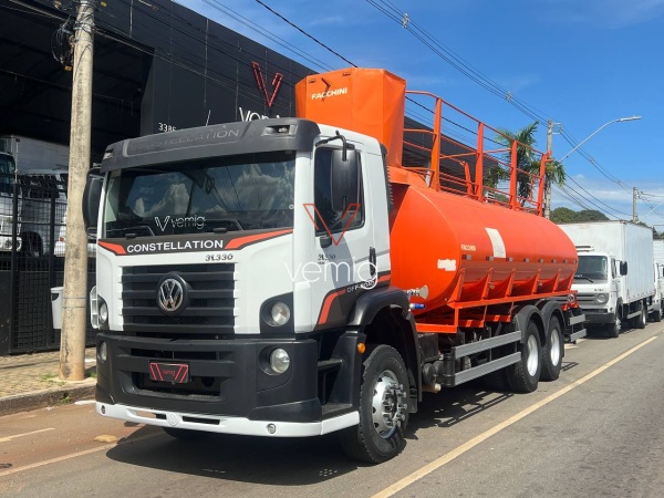 Caminhão Volkswagen 31.330 CRC 6X4 ano 2023