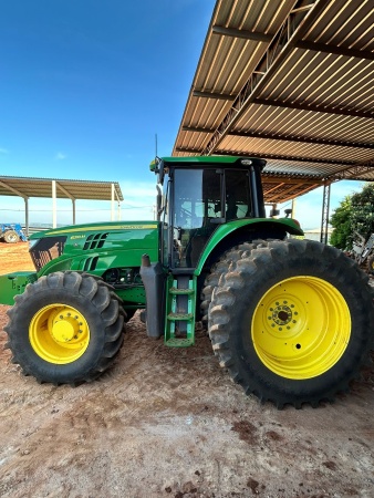 Trator John Deere 6210 M ano 2022
