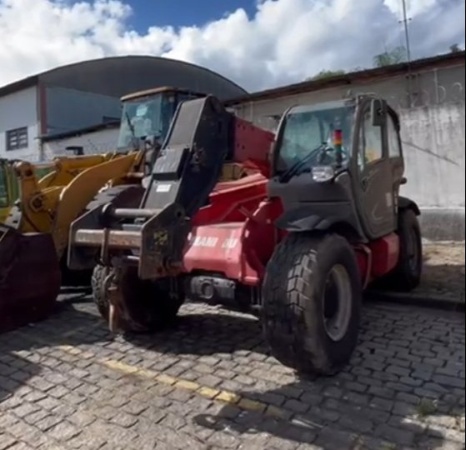 Retroescavadeira Manitou MBL-X-900 ano 2018