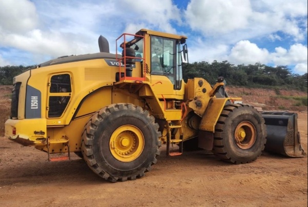 Pá Carregadeira Volvo L150H ano 2022