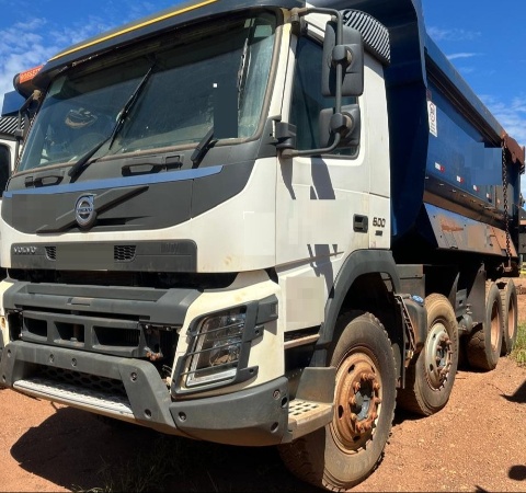 Caminhão Volvo FMX 500 ano 2021