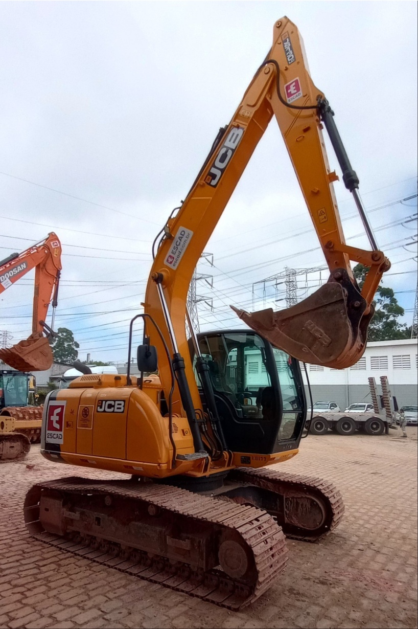 Escavadeira JCB JS130LC ano 2019