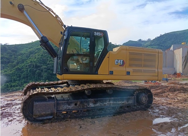 Escavadeira Caterpillar 345 ano 2020 - 345 - Máquinas de Linha Amarela