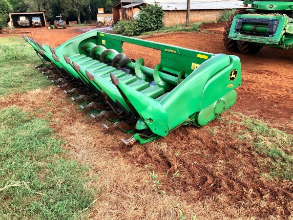 Plataforma John Deere 611c ano 2013