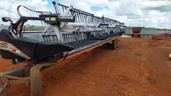 Plataforma GTS 35 pés Drapper ano 2019