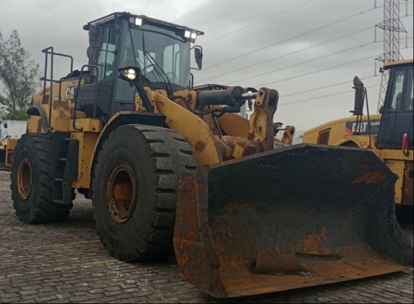 Pá Carregadeira Caterpillar 966L ano 2021 - 966L - Máquinas de Linha Amarela