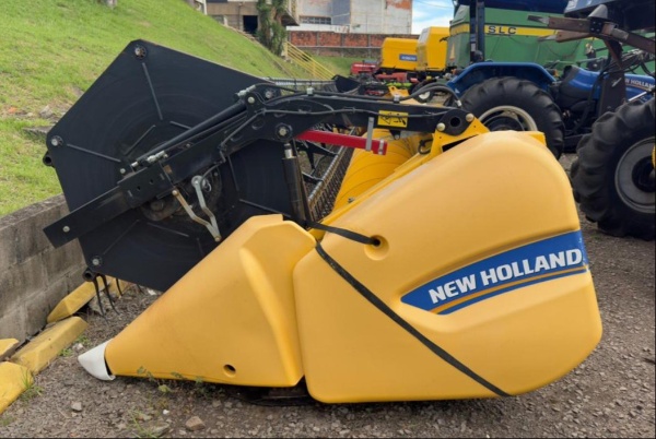 Plataforma New Holland 740CF SUPERFLEX ano 2021