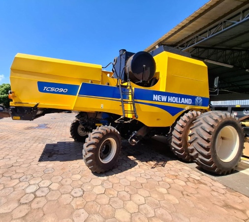 Colheitadeira New Holland TC 5090 ano 2018 - TC 5090 - Máquinas Agrícolas