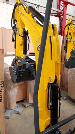 Mini Carregadeira Vuze X15H Kubota V2 ano 2026