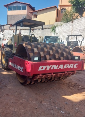 Rolo Compactador Dynapac CA250 ano 2004