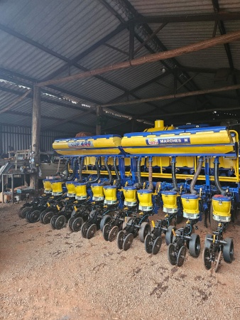 Plantadeira Tatu Marchesan COP 600 FLEX ano 2017