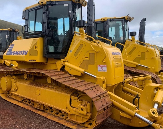 Trator de Esteira Komatsu D61-EX ano 2015