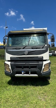Caminhão Volvo FMX460 ano 2020