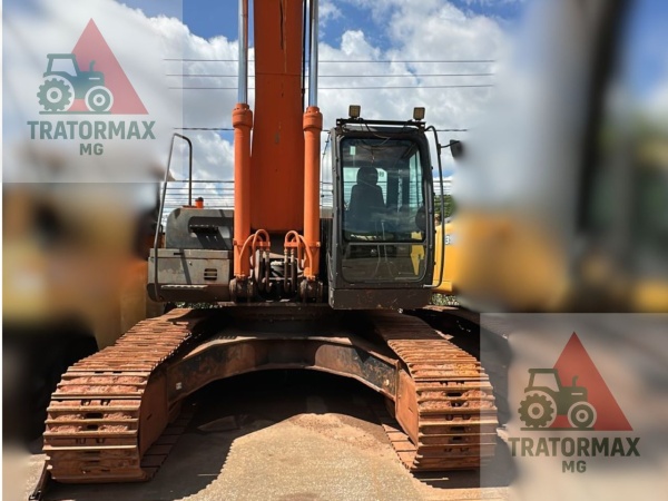 Escavadeira Hitachi ZX350 ano 2016