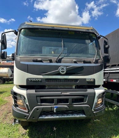 Caminhão Volvo FMX 500 ano 2021