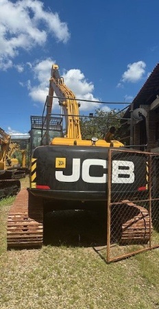 Escavadeira JCB JS220 LR ano 2019