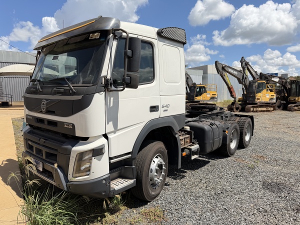 Caminhão Volvo FMX 540 ano 2017