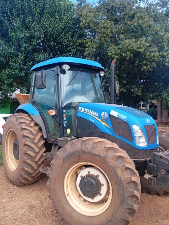 Trator New Holland TL 95 ano 2017