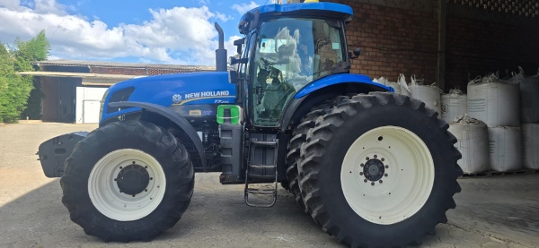 Trator New Holland T7.245 ano 2016