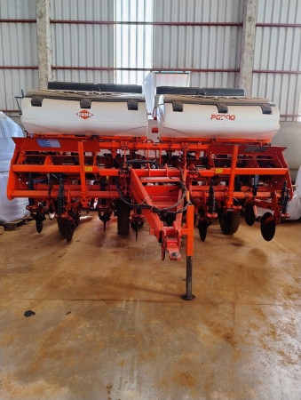 Plantadeira Kuhn PDM PG 900 ano 2018