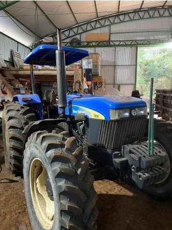 Trator New Holland 7630 ano 2012