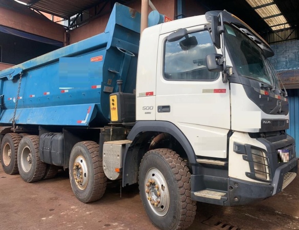 Caminhão Volvo FMX 500 ano 2021