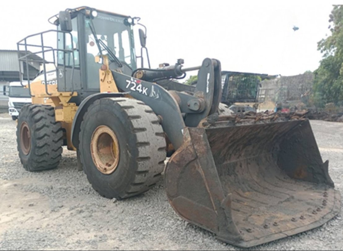 Pá Carregadeira John Deere 724K ano 2017