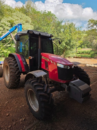 Trator Massey Ferguson MF 6711 ano 2022