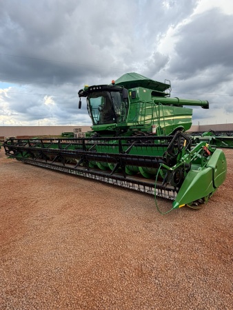 Colheitadeira John Deere S660 ano 2016 - S660 - Máquinas Agrícolas
