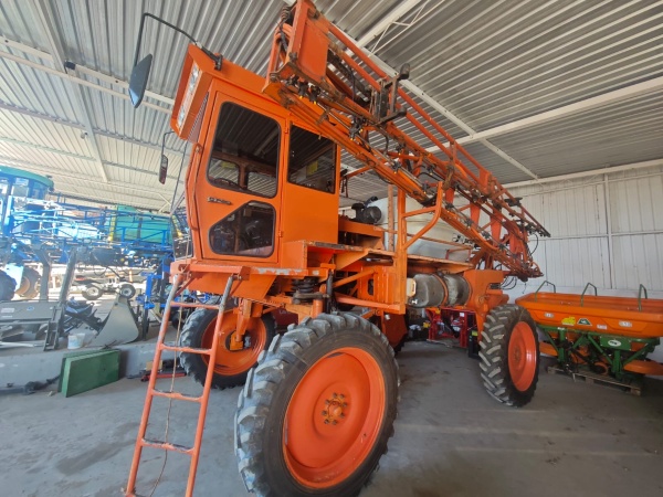 Pulverizador Autopropelido Jacto UNIPORT 2000 ano 2002