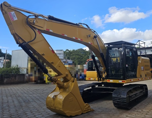 Escavadeira Caterpillar 320 ano 2020